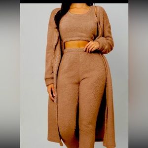 NEW Fuzzy 3 piece lounge set